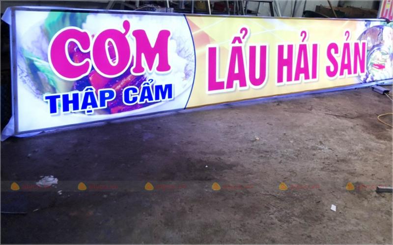 Biển quảng cáo LED là gì? Khám phá công nghệ chiếu sáng hiện đại trong quảng cáo Xu hướng phát triển của biển quảng cáo LED trong tương lai