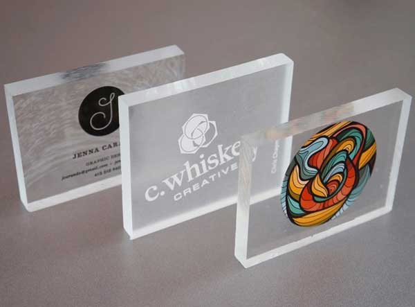 In UV trên mica - Công nghệ đột phá cho sản phẩm in đẹp mắt và bền vững Tương lai của công nghệ in UV trên mica