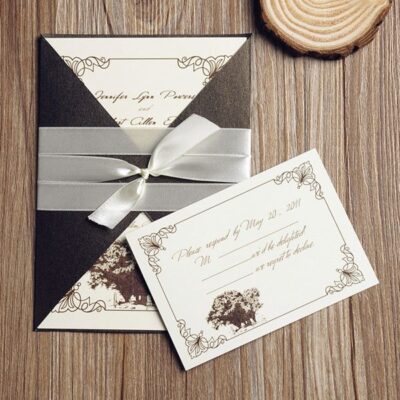 Chọn dịch vụ in thiệp cưới nào để ngày vui thêm hoàn hảo