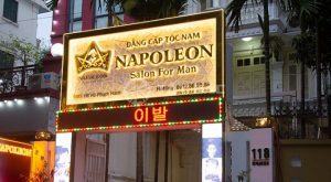 Bảng Hiệu Hộp Đèn Đứng: Định Nghĩa Và Kích Thước Phổ Biến Mau Bang Hieu Hop Den Dung 1