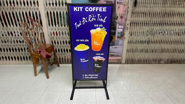 Bảng Hiệu Hộp Đèn Đứng: Định Nghĩa Và Kích Thước Phổ Biến Mau Bang Hieu Hop Den Dung 10