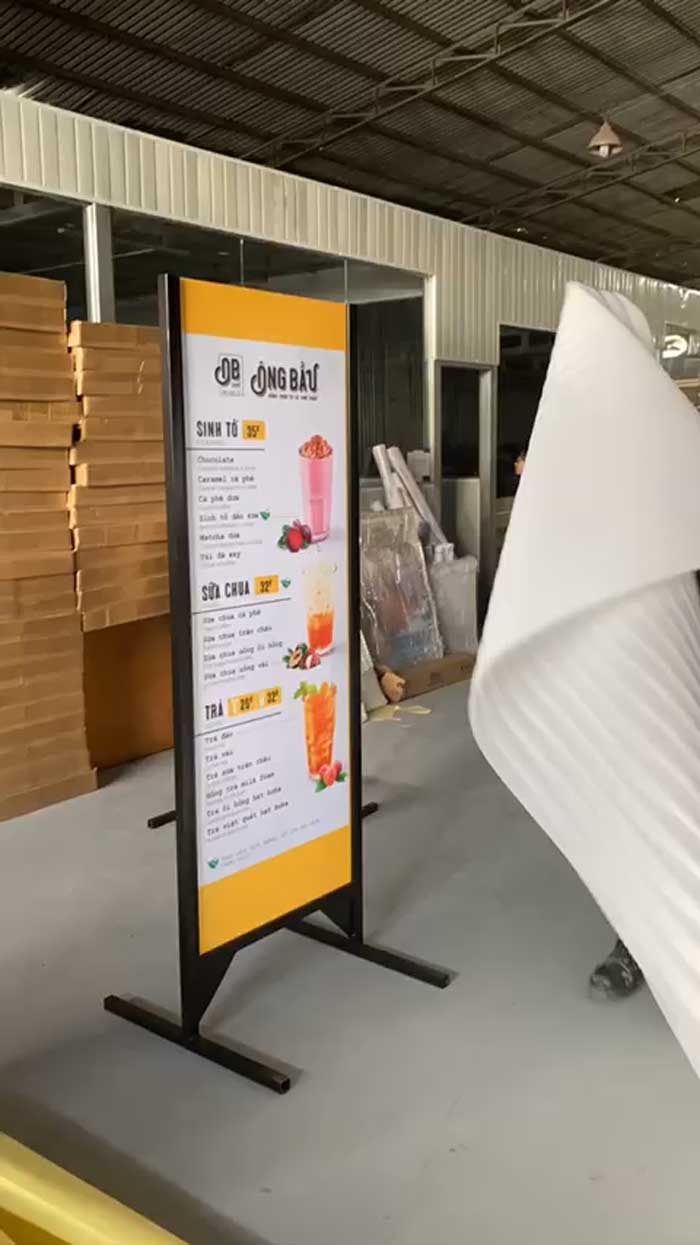 Mau Bien Quang Cao Dung Dep 2