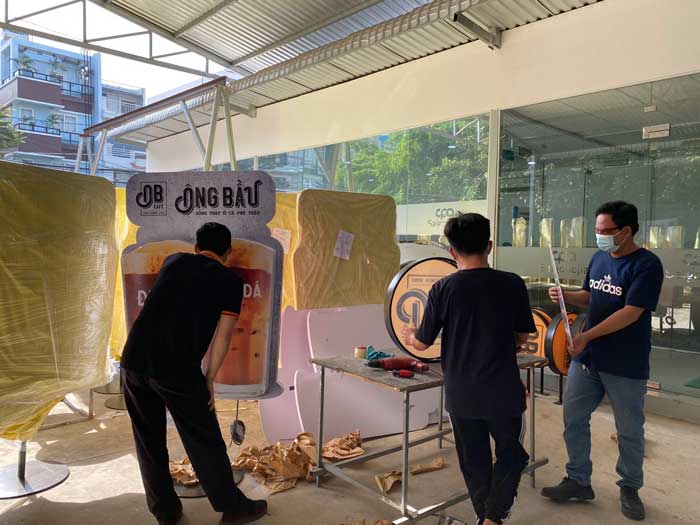 Mau Bien Quang Cao Dung Dep 9