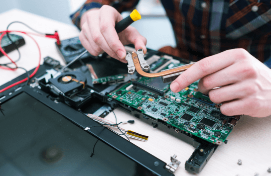 Laptop Không Lên Nguồn? Đừng Vội Bỏ! Bí Quyết Sửa Chữa Tại Nhà Hiệu Quả Nhất 2024 Laptop Không Lên Nguồn