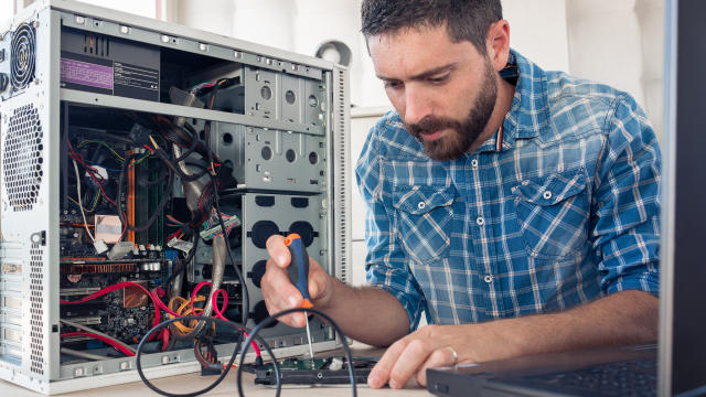 Khảo Sát Top 8 Địa Chỉ Sửa Máy Tính Bàn PC Uy Tín Nhất TPHCM 2024 Tại Sao Bạn Cần Dịch Vụ Sửa Máy Tính Bàn Chuyên Nghiệp