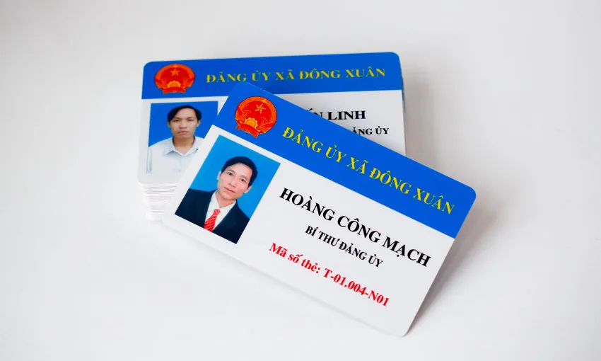 Mau the nhan vien dep01