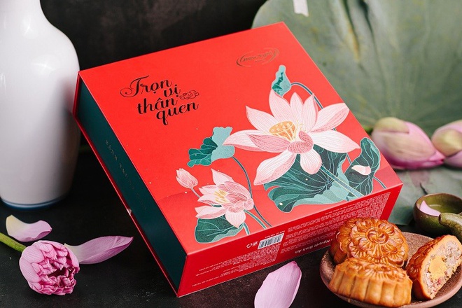 Kích thước hộp bánh trung thu: Hướng dẫn chi tiết từ chuyên gia đóng gói Việc lựa chọn kích thước hộp bánh trung thu phù hợp đóng vai trò quan trọng trong việc bảo quản và trình bày sản phẩm