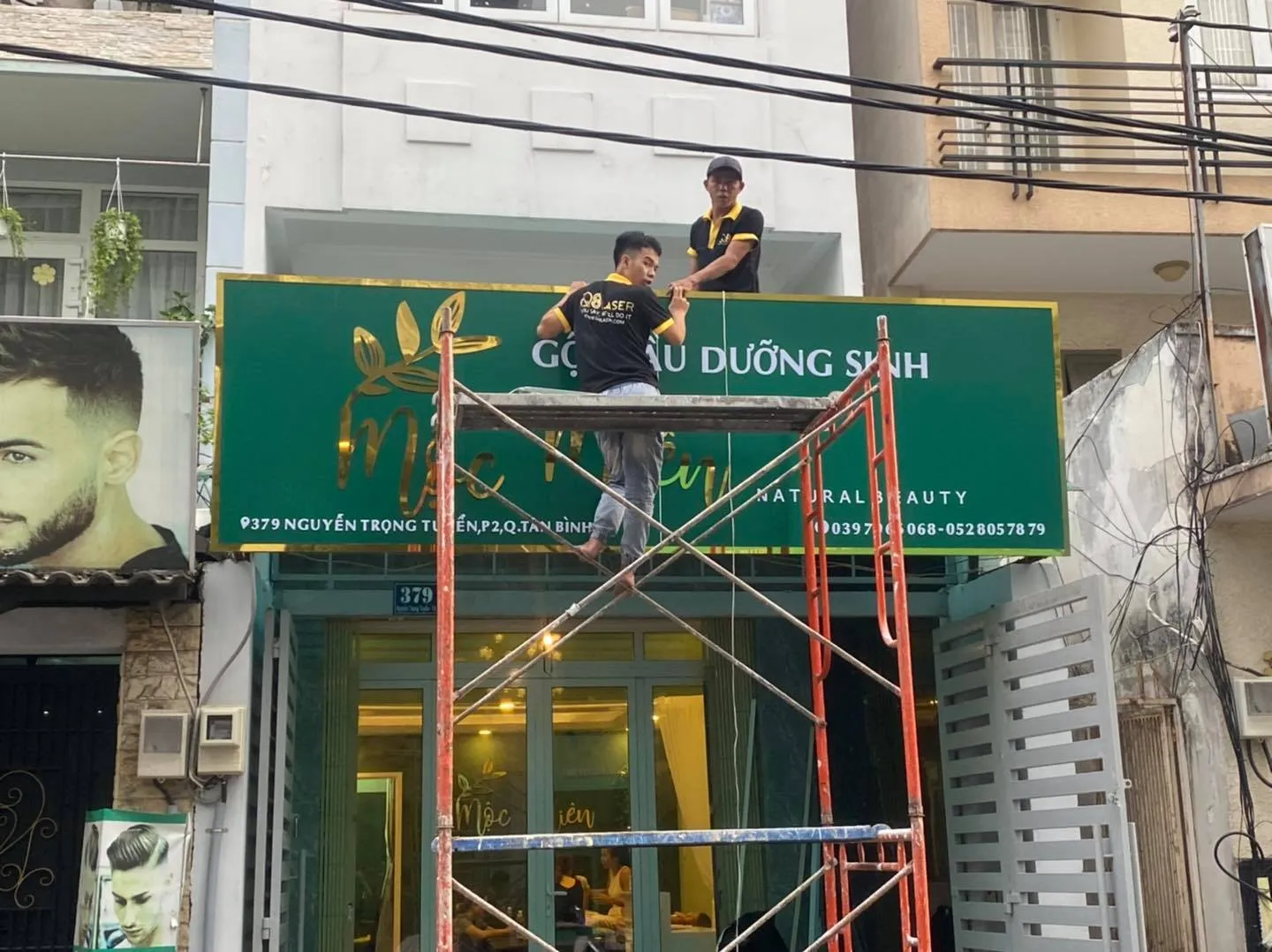 Thi công bảng hiệu bởi Q8 Laser