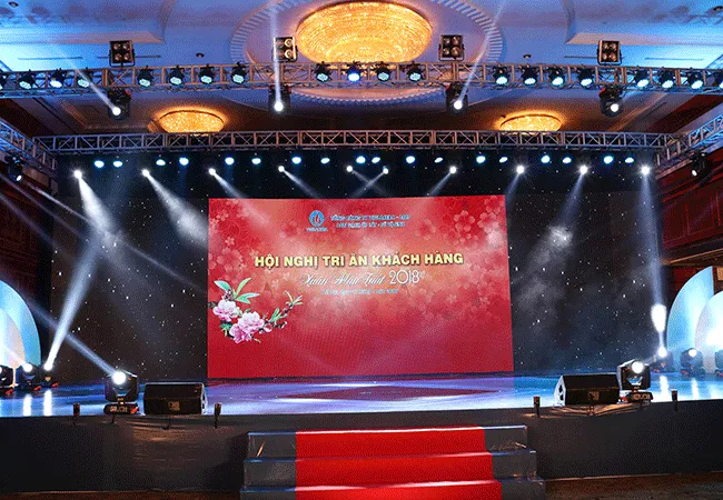 Trang chủ Đội ngũ kỹ thuật thi công In Nhanh Pro