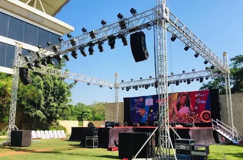 Cho thuê âm thanh ánh sáng sự kiện Lựa chọn đơn vị cho thuê âm thanh ánh sáng chuyên nghiệp là giải pháp tối ưu cả về chất lượng lẫn chi phí.