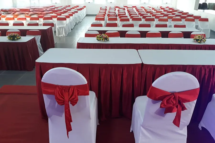 Cho Thuê Bàn Ghế Hội nghị doanh nghiệp tại Q3 – 200 khách