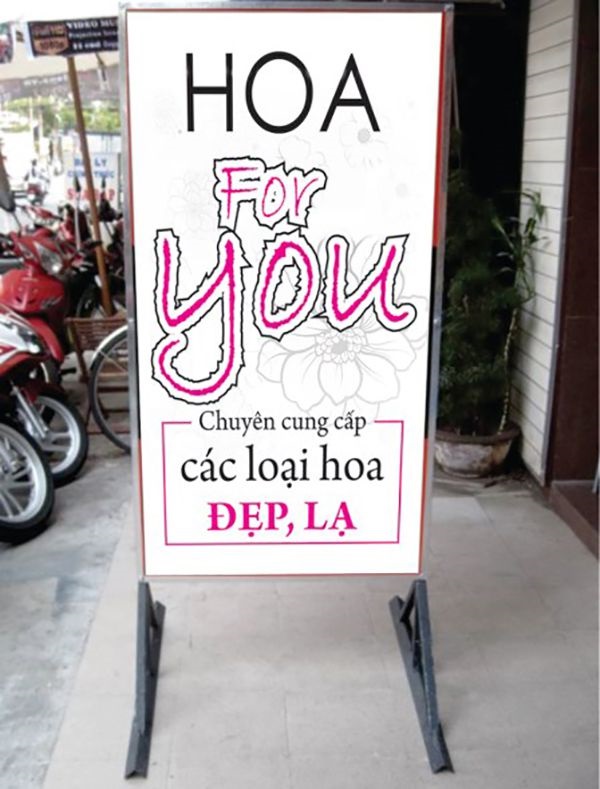 bien-hieu-quang-cao-dung-01 biển quảng cáo đứng 2 mặt