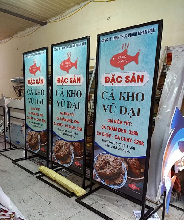 mau-bang-hieu-dung-dep mẫu biển quảng cáo đứng đẹp